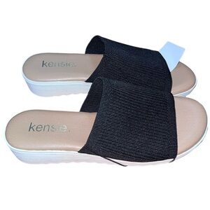 ***NWT*** 🖤 Kensie Ellie Black Platform Slide Sandals